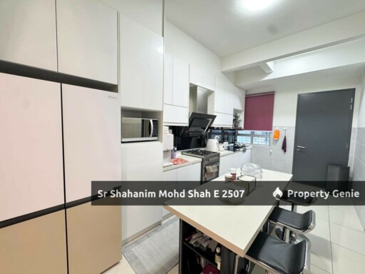 DOUBLE STOREY TERRACE INTERMEDIATE LAMAN MAWAR, KOTA SERIMAS, NILAI .