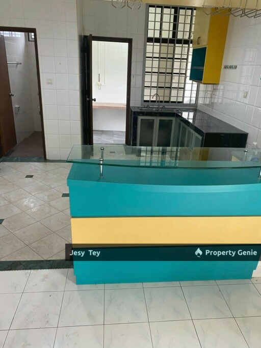 Taman Molek 1.5 Storey Corner Terrace House Rent