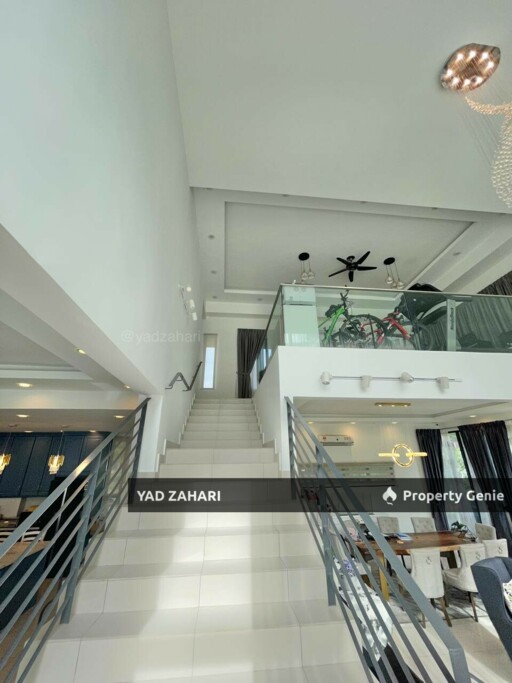 Semi-furnished Double Storey Zero Lot Bungalow Next to the Natural Lake, Perdana Heights
