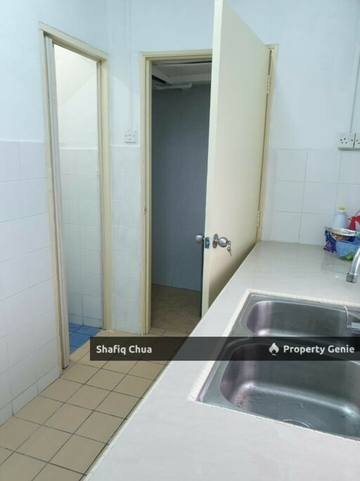 Top Floor Renovated Unit Mahkota Cheras Walk Up Flat For Sale