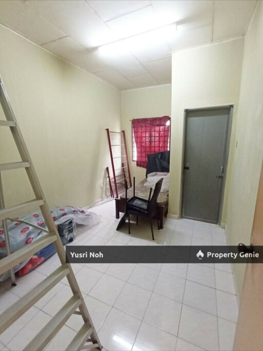 Rumah Teres Dua Tingkat  di Seksyen 23, Shah Alam