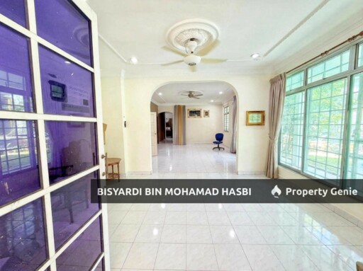 Corner Lot Renovated Single Storey Semi Detached Taman Desa Ixora, Senawang.