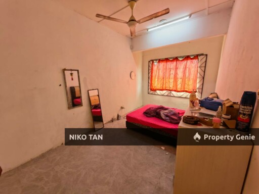 [END LOT] 2-Storey Jalan Keembong Johor Jaya For Sale