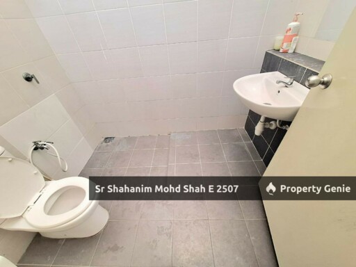 Double Storey With Courtyard at Bayu Perdana Klang