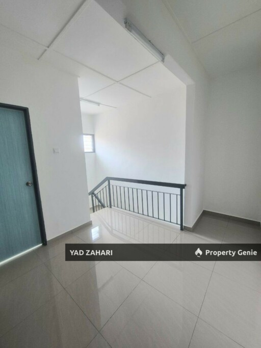 Seksyen 10, Shah Alam | 2-Storey Terrace 4 Bedrooms | RM649K - Refurbished, Facing Open & Renovated