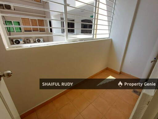 Want to sell. Villa Makmur Condominium Dutamas KL