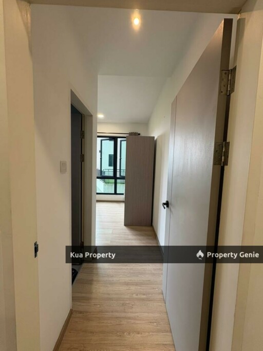 Vantage Residence Apartment