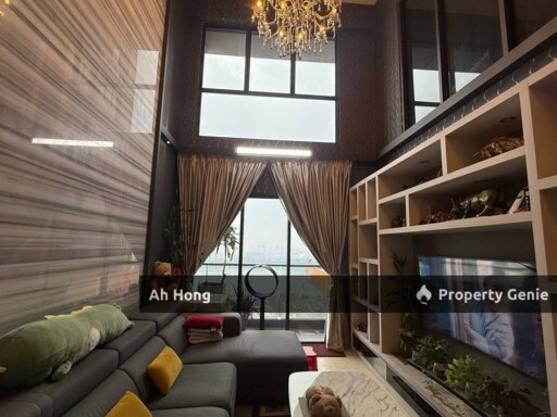 Jb Town / V Summer / Duplex / Renovated / Nearby CiQ