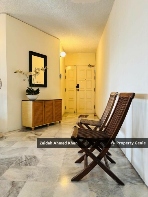 MENARA BANGSAR CONDOMINIUM FOR SALE MOVE IN CONDITION WALKING DISTANCE TO MRT FREEHOLD WELL MAINTAINED