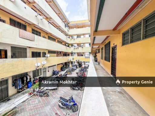 Freehold & Level 1 | Pangsapuri Bahagia,Taman Semenyih Indah,Semenyih