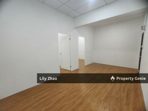 Office Room for Rent, 400 sqft, Private Toilet, Newly Renovated, Prime Area, 2nd Floor Grand Plaza Putatan 5 Town, Kota Kinabalu