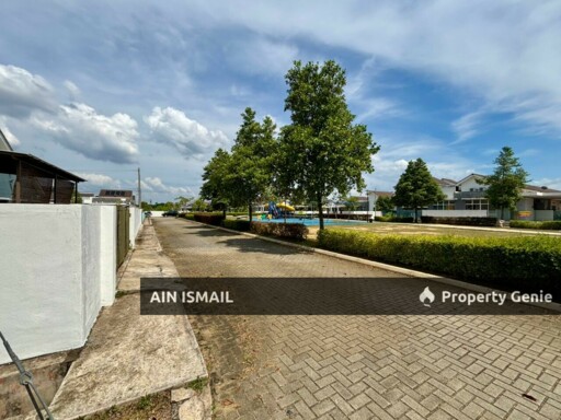 [END LOT & 4 CAR PARK] Teres Setingkat Evergreen 2, Kotasas Kuantan