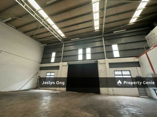 1.5 storey Cluster Factory @ Setia Business Park 2 Kempas for Rent
