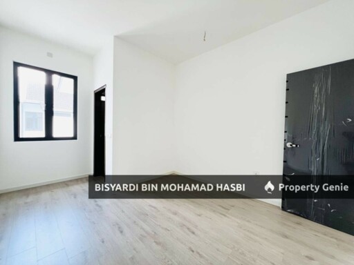 Corner Lot 2 Storey Terrace Nadira 2 Bandar Bukit Raja, Klang.
