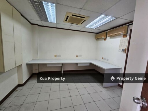 Ground Floor Big Size Office/ Shoplot For Rent Located at Pending, Near Icom Square