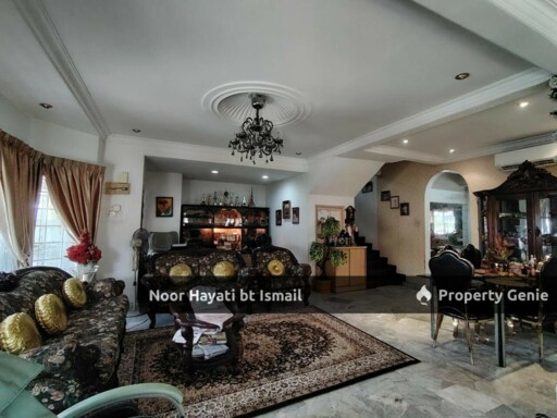 Section 7 Shah Alam, 2sty Corner House for Sale RM880k
