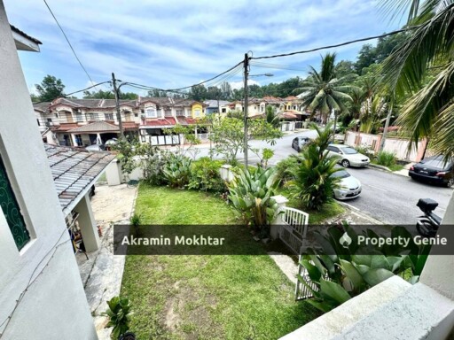 DOUBLE STOREY CORNER LOT, Taman Equine, Lestari Perdana 8 Seri Kembangan.
