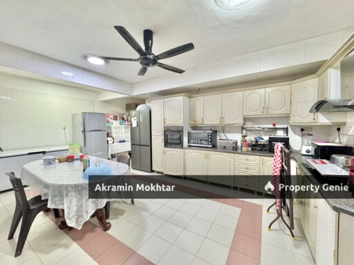 Freehold, End Lot & Renovated | Double Storey Terrace SS19, Subang Jaya