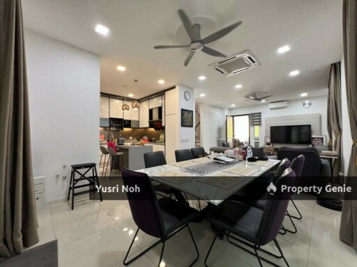Endlot 3 Storey Camelia Tamansari Rawang - Facing Open