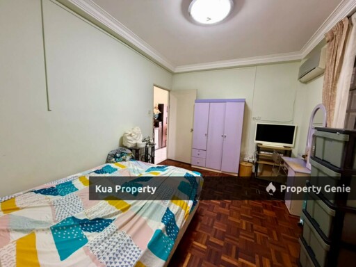 Lee Ling Villa Walk Up Apartment for Rent!