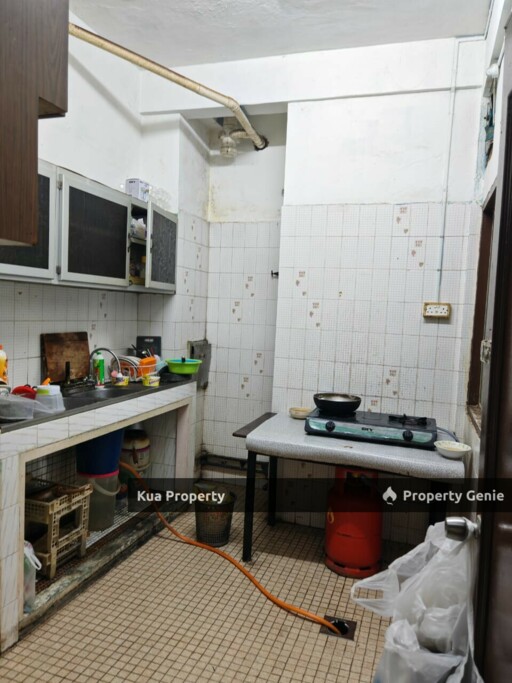 Wisma Phoenix Apartment at Song Thian Cheok, Good Investment Opportunity! Near Hills Shopping Mall