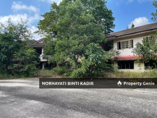 RESORT BESERTA TANAH 5.85 EKAR DI KG CHERATING