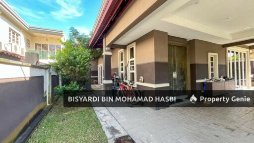 Facing Open Renovated and Extension, Bungalow, Two Storeys Kota Damansara, Damansara.