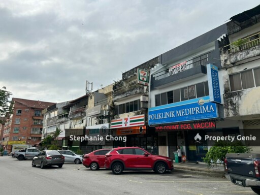 🔥 3-Storey Shop @ Taman Universiti Indah, Seri Kembangan