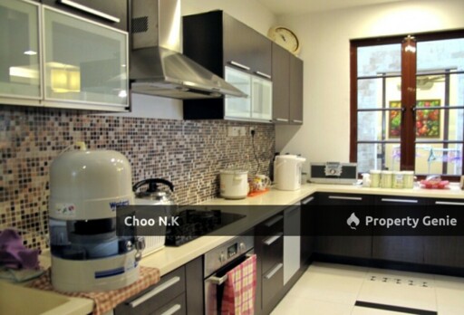 Bukit Jelutong Double Storey Corner