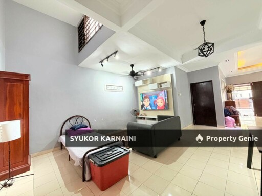 Semi-D Single Storey House, Taman Meru Harapan, Jalan Durian Belanda, Meru, Klang.