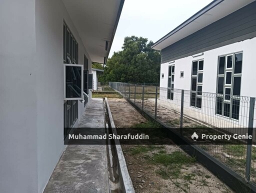 BANGLO SETINGKAT KAMPUNG HIJRAH PEKAN PAHANG