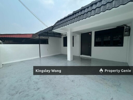 Bercham Single Storey Terrace House Near Chinese Area