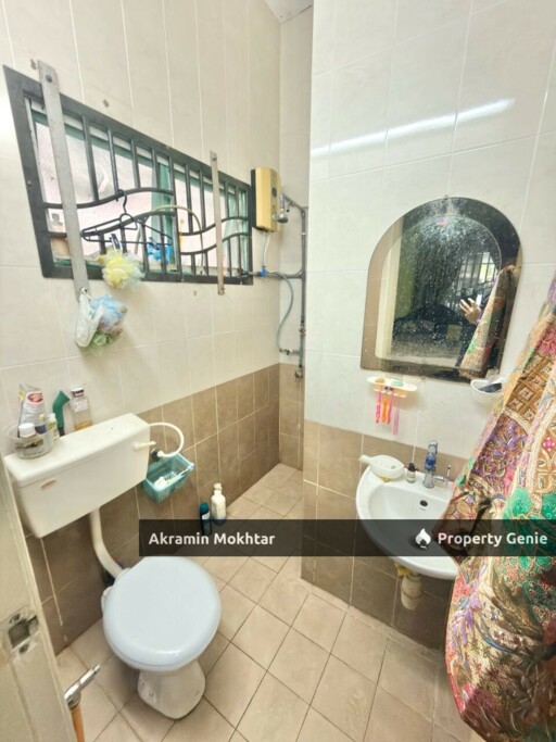 FREEHOLD, END LOT & RENOVATED - SINGLE STOREY TERRACE @ JALAN KEBUN, SEKSYEN 30