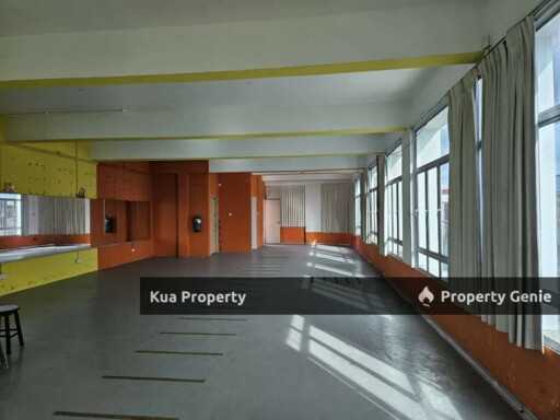2nd Floor Corner Commercial Shoplot For Rent! Located at Jalan Keretapi, 3rd Mile