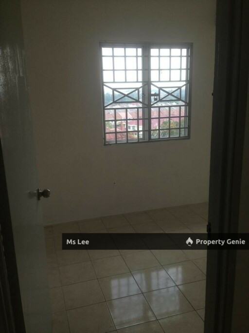 Bayu Villa Apartment @ Taman Bayu Perdana, Klang - Blok B Level 7 - Ready Now