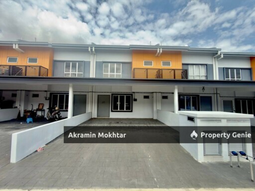 2 Storey Terrace Ritma Perdana, Puncak Alam Selangor .