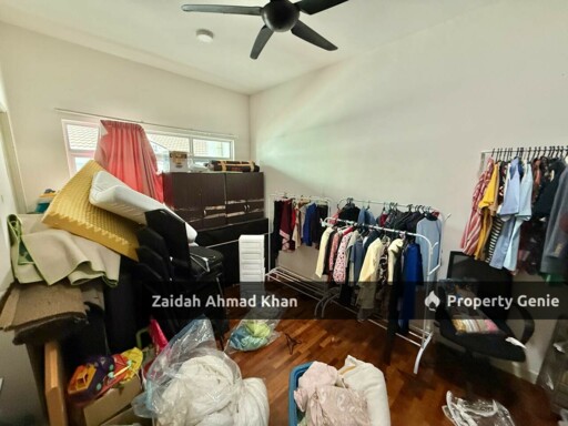 1080 RESIDENCE TAMAN PUNCAK SAUJANA KAJANG 3-STOREY SEMI DETACHED FACING CLUB HOUSE 2 MASTERBEDROOM