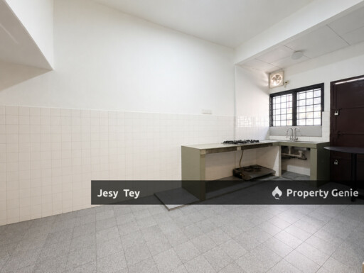 Taman Tasek Double Storey House for Rent (Preferred Chinese)