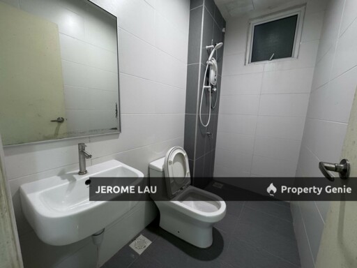 Twin Danga Perling 3 Bedroom for Sale