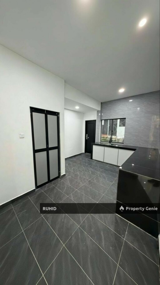 Renovated Single Storey Terrace, Taman Universiti Skudai – Freehold, 3 Bedrooms