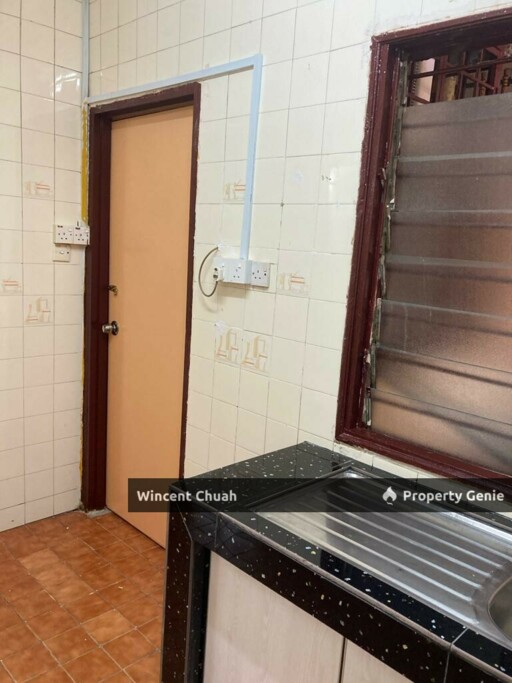 Palm Court Condo, Brickfield Renovated and Fully Furnished