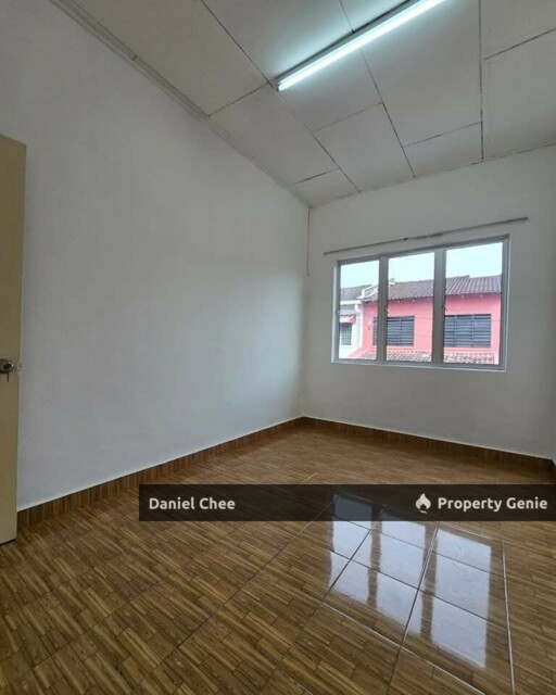 Bercham 2 Storey near to Lotus for Rent