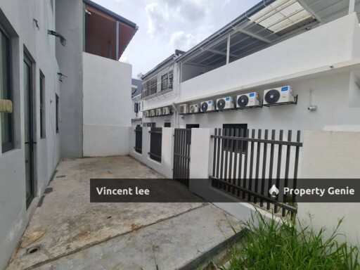 Marque Jalil, Taman Puncak Jalil, 3 Storey Landed End Lot with Extra Land, Brand New