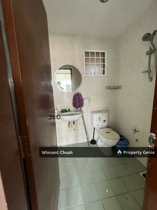 Oakleaf Park Condo, Bukit Antarabangsa, Ampang, Selangor
