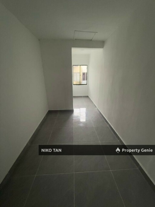 Jalan Berlian 2 Stry Endlot Taman Nora Ulu Tiram