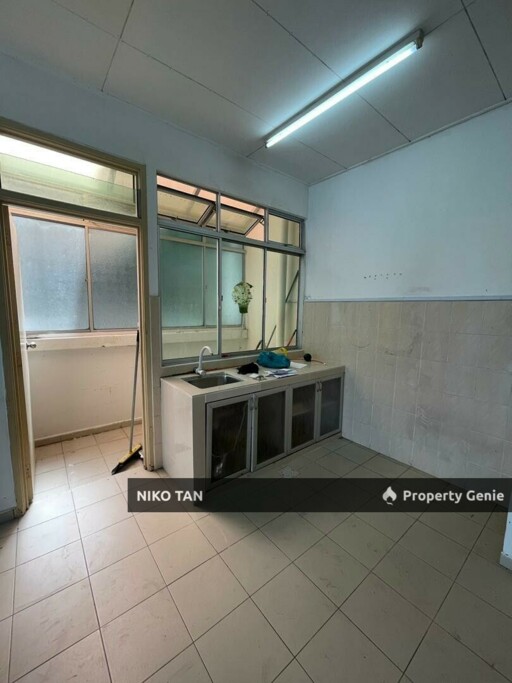 [RENOVATED]Lake View Suites Apartment For Sale