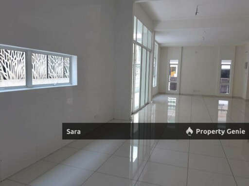 Spacious Semi D for Sale at Lahat Mines Clearwater Bay Resort