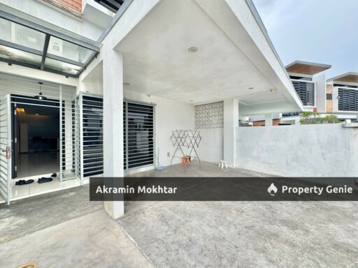Freehold & Renovated | 2.5 Storey Terrace Intermediate TTDI Grove Phase 10, Kajang