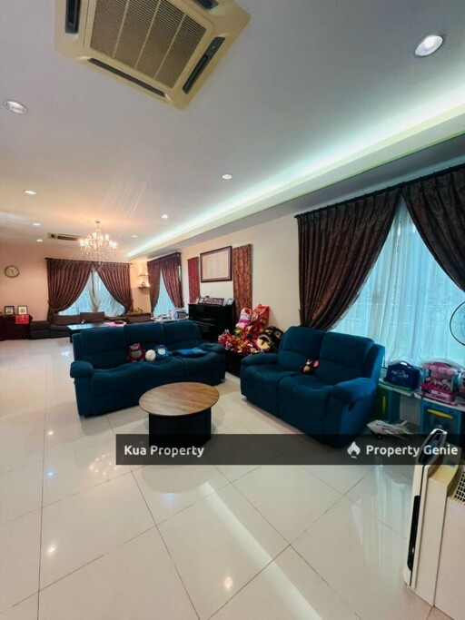 Lorong Lapangan Terbang / Airport Road