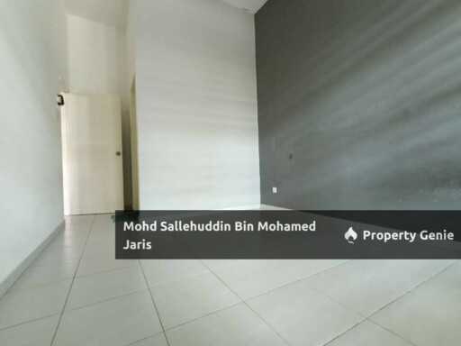 RUMAH TERES SETINGKAT SUNGAI KARANG MESRA